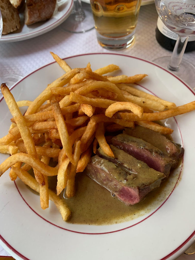 Best steak Paris entrecote sauce