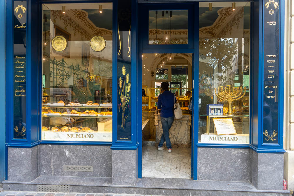 jewish bakery on rue des Rosiers