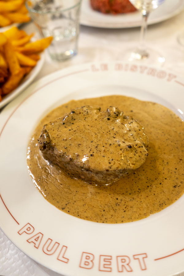 best restaurants 11th arrondissement Paris bistro Paul Bert 