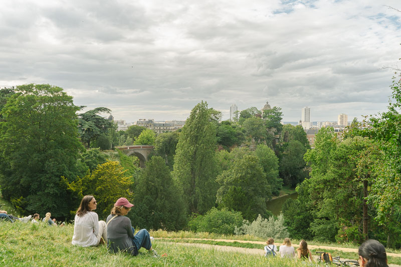view top of buttes-chaumont park